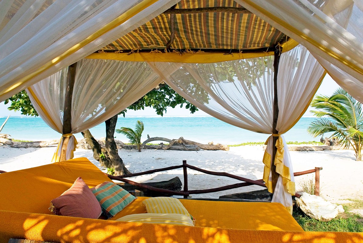 Afrochic Swahili Bed On Beach