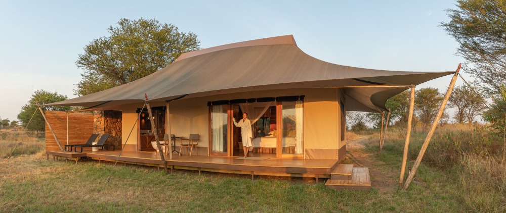 Sayari Camp, in the Northern Serengeti, is perfectly positioned for easy access to the Mara River