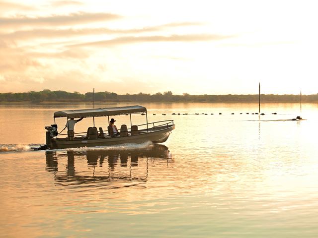 15. Boating Safari Roho
