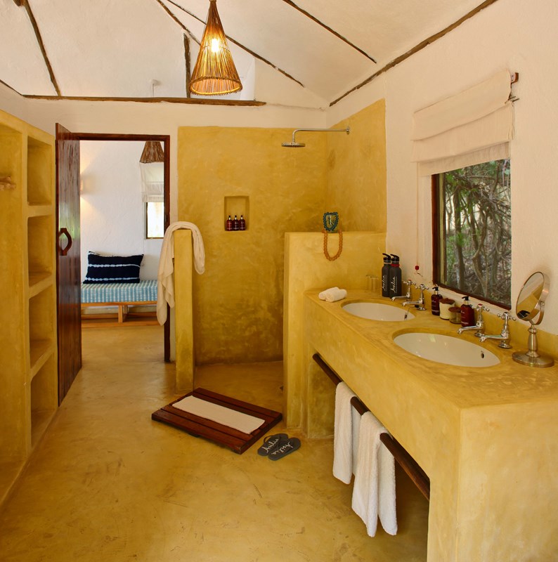 5. Rubondo Island En Suite Bathroom