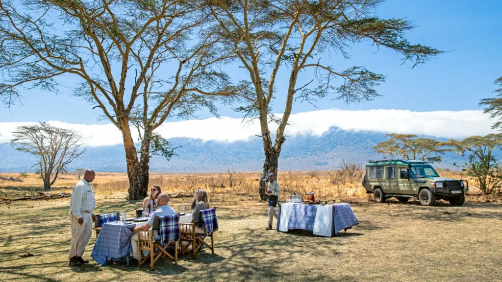 guests enjoying a bush lunch, the highlands, Ngorongoro Conservation Area, Tanzania