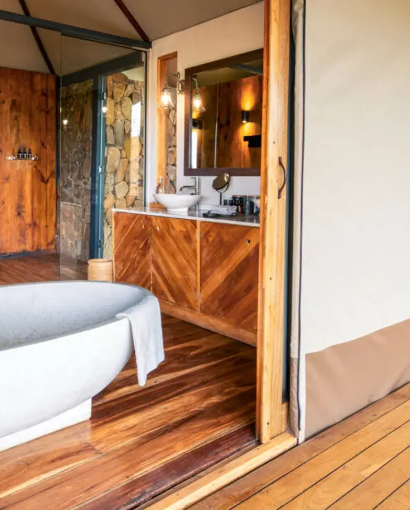 Sayari Camp, Northern Serengeti, Bathroom