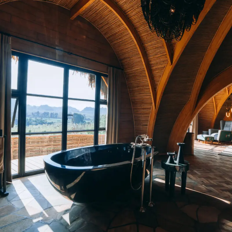 Wilderness Bisate Bathroom interior with a view