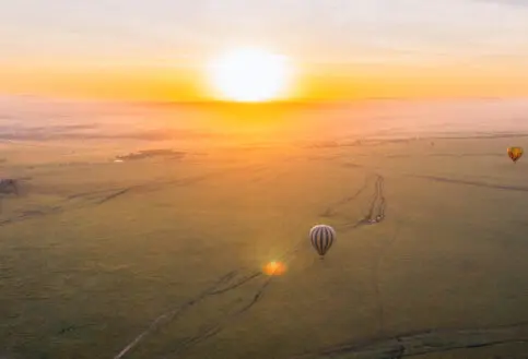 Sunrise balloon safari