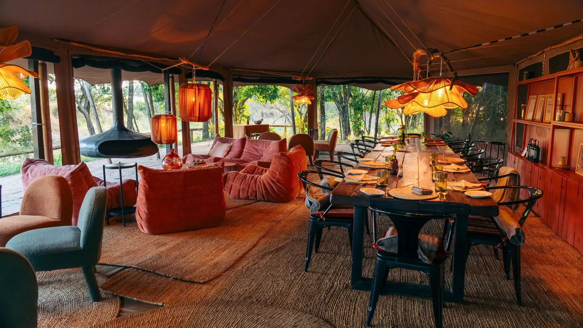 Emboo lounge area