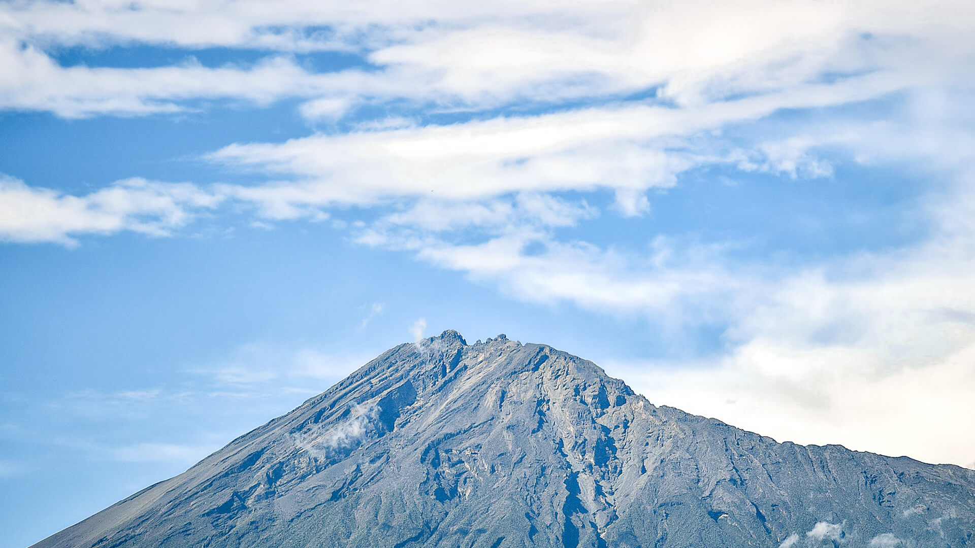 Arusha view of mountain