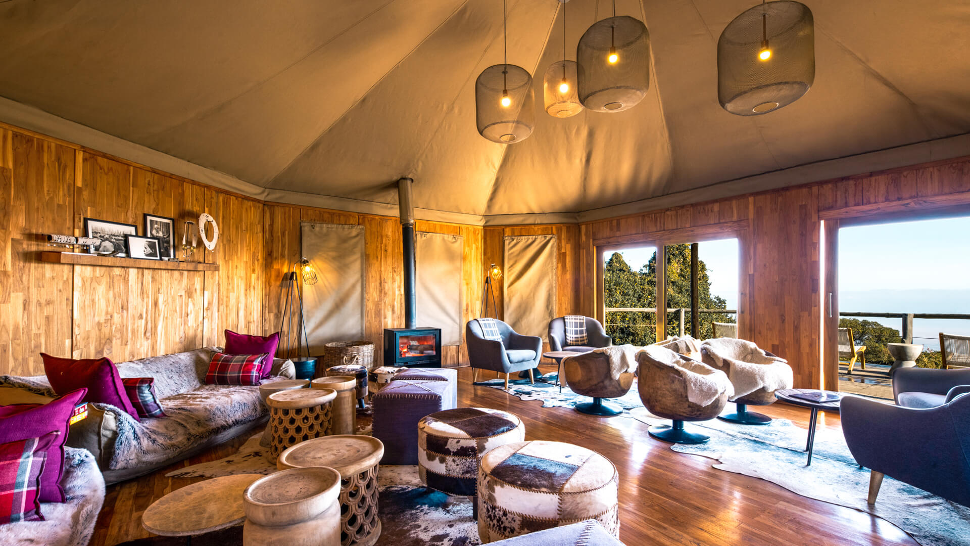 Inside view of guest bar area, The highlands camp, Ngorongoro Conservation Area, Tanzania