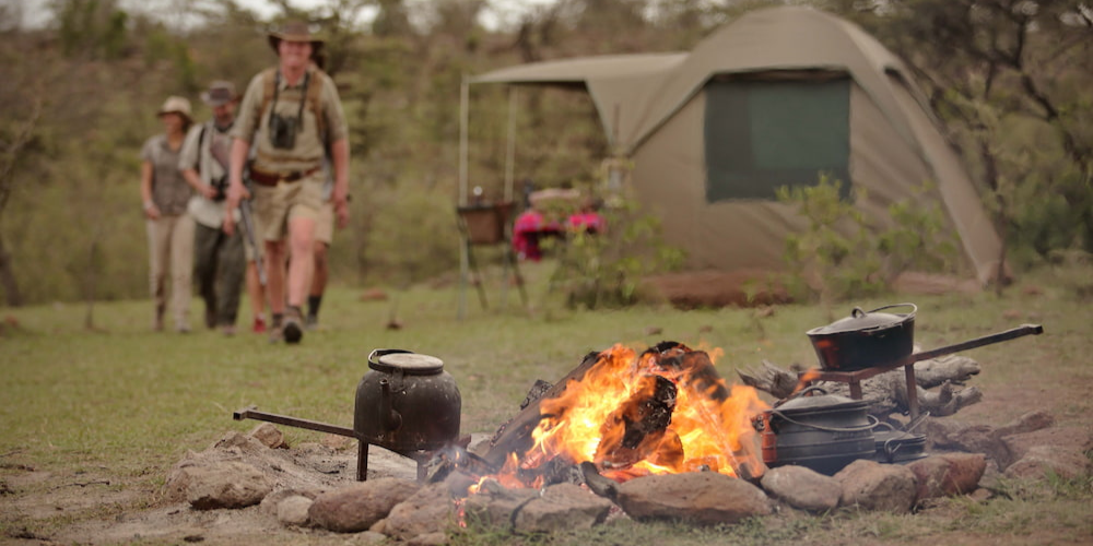 Walking safari and fly camping in Mara Naboisho Conservancy