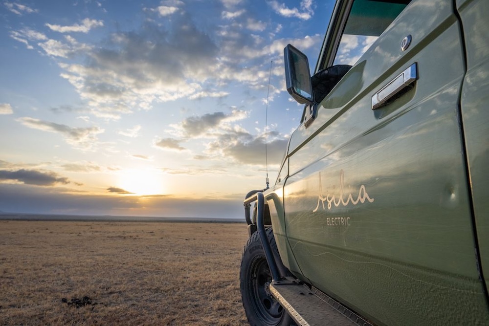 Photographic safari vehicle Ruaha National Park