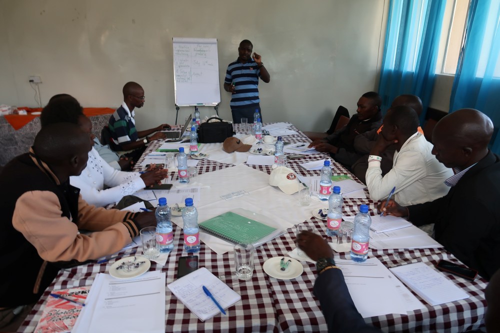 Rhino Ark providing training to teachers around environmental awareness, Kenya